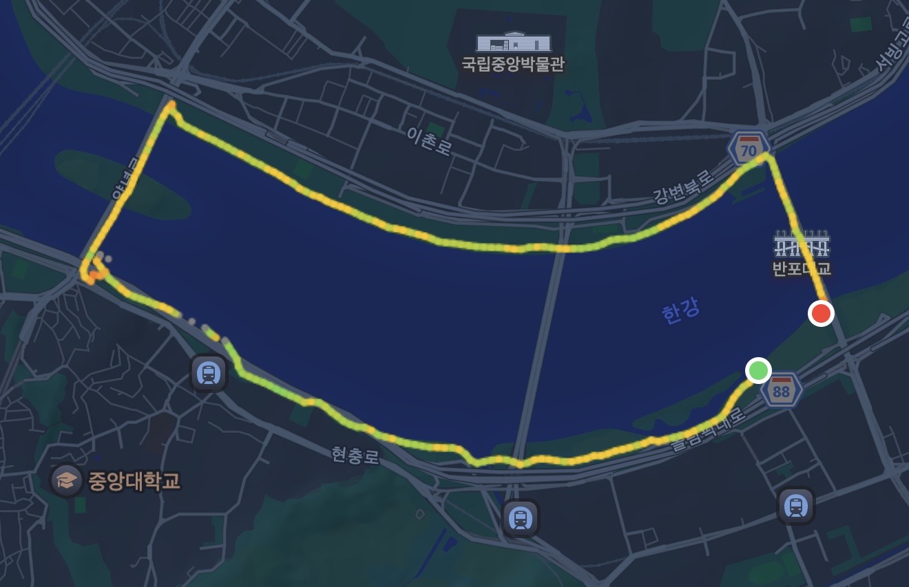 평균 페이스 06:30으로 10KM를 완주한 러닝 기록